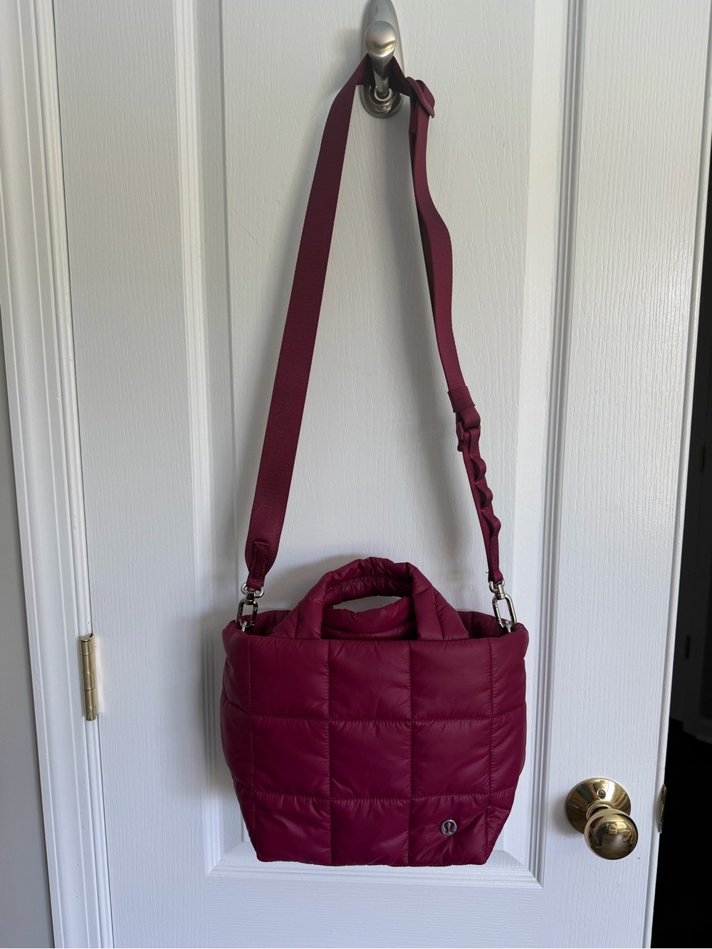 Like New lululemon Athletica Quilted Puffer Tote Bag - Berry - Picture 2 of 10